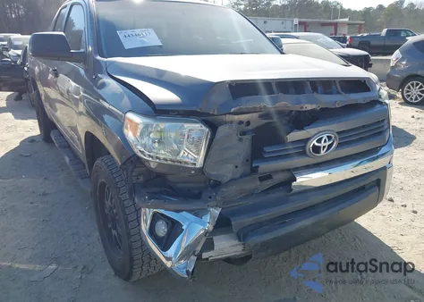 2014 Toyota Tundra Sr5 4.6L V8 z USA, uszkodzony, nr VIN 5TFRM5F19EX076646